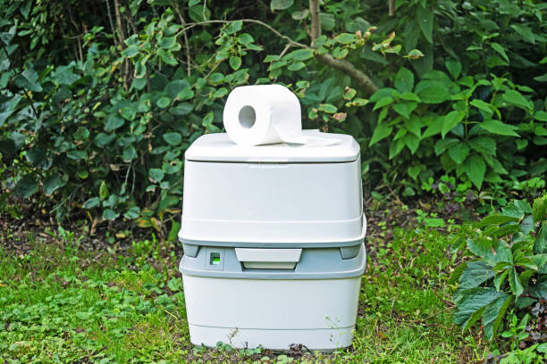 Best Porta potty delivery and setup  in Lyndonville, VT