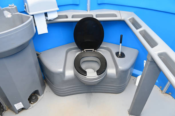 Best High-end porta potty rental  in Lyndonville, VT