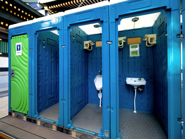 Best Wedding porta potty rental  in Lyndonville, VT